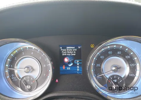 2013 Chrysler 300 Motown from USA, damaged, VIN 2C3CCAAG8DH635334